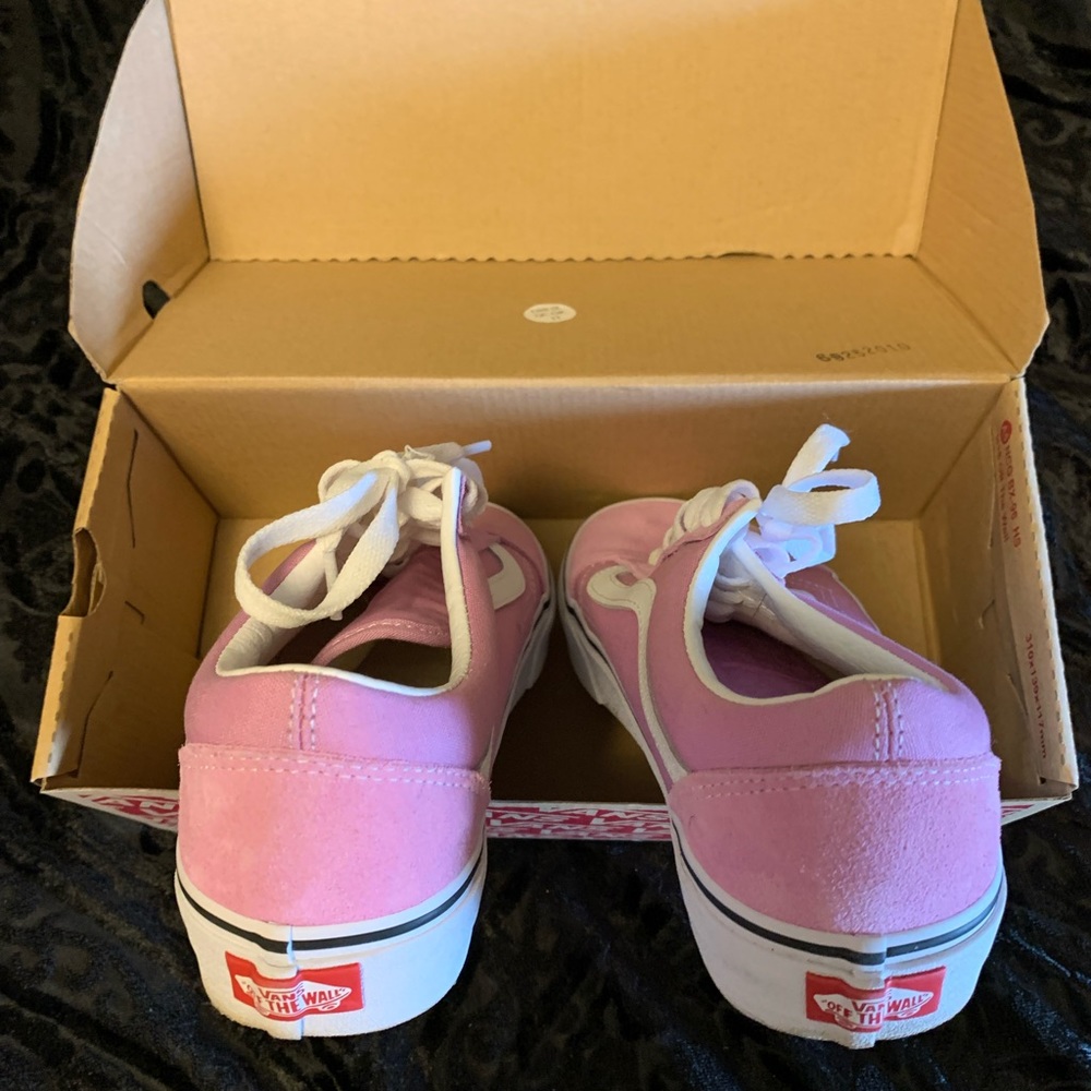 Vans pink suede size 8 shoes